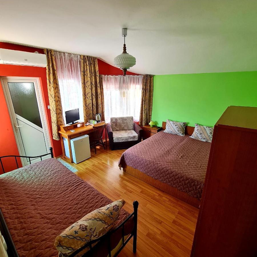 Fema Guest House Baltschik Exterior foto