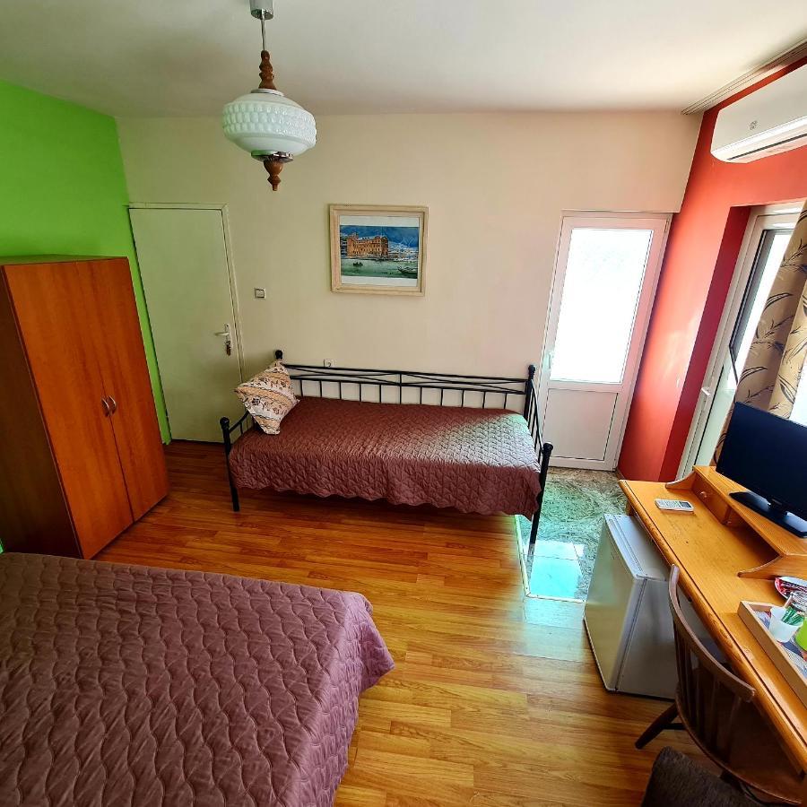 Fema Guest House Baltschik Exterior foto