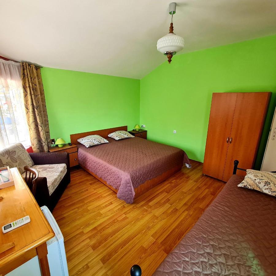Fema Guest House Baltschik Exterior foto