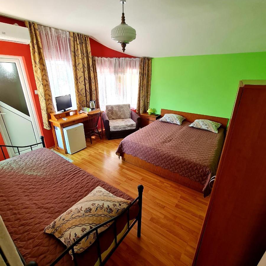 Fema Guest House Baltschik Exterior foto