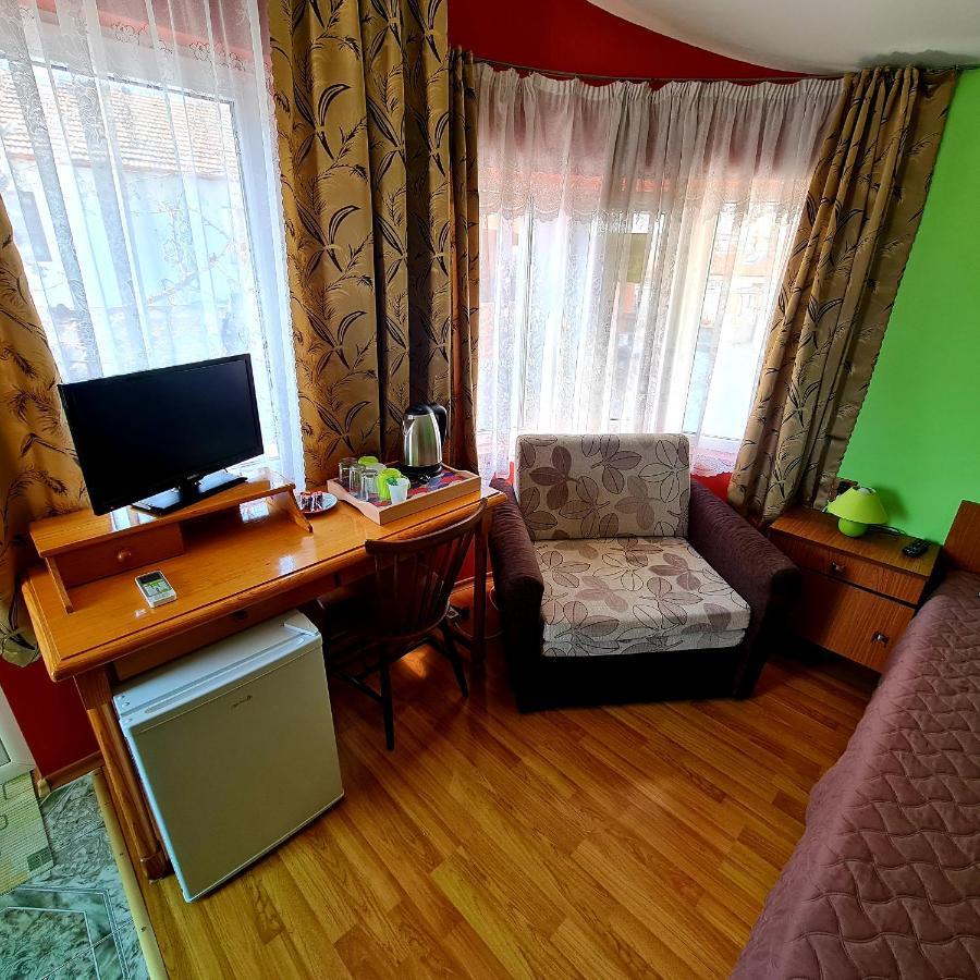 Fema Guest House Baltschik Exterior foto