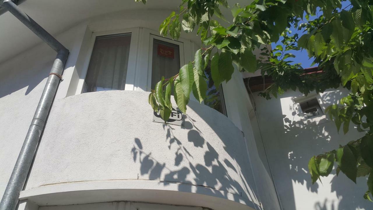 Fema Guest House Baltschik Exterior foto