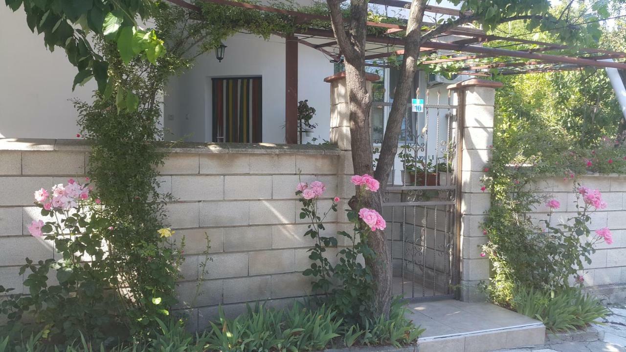 Fema Guest House Baltschik Exterior foto