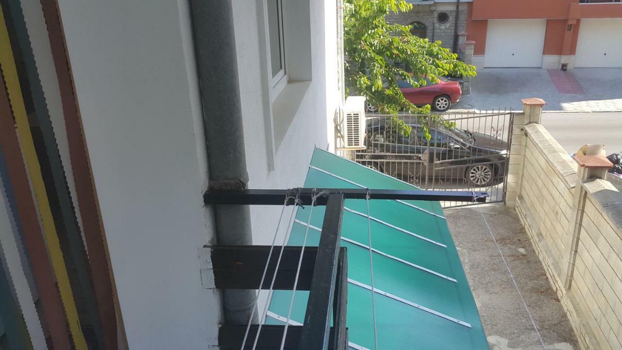 Fema Guest House Baltschik Exterior foto